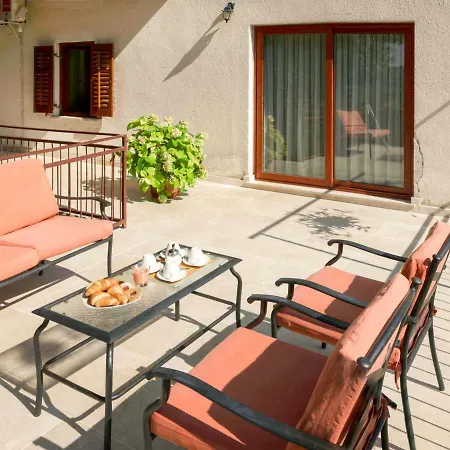 Holiday Haus Anicic *
